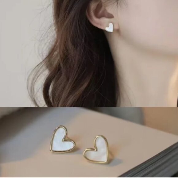 Enamel Color Heart Shaped Gold Earrings NEW - Picture 1 of 3